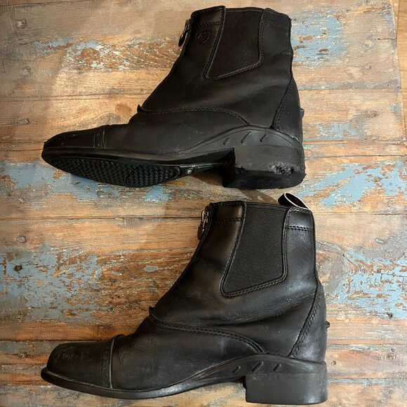 Girls Ariat Riding Boots, SZ 5 - Picture 2 of 8